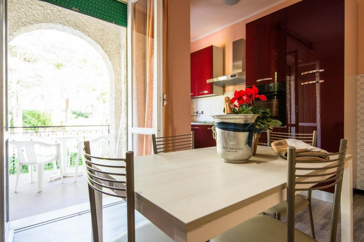 Residence Riviera Mare Pietra Ligure Zewnętrze zdjęcie