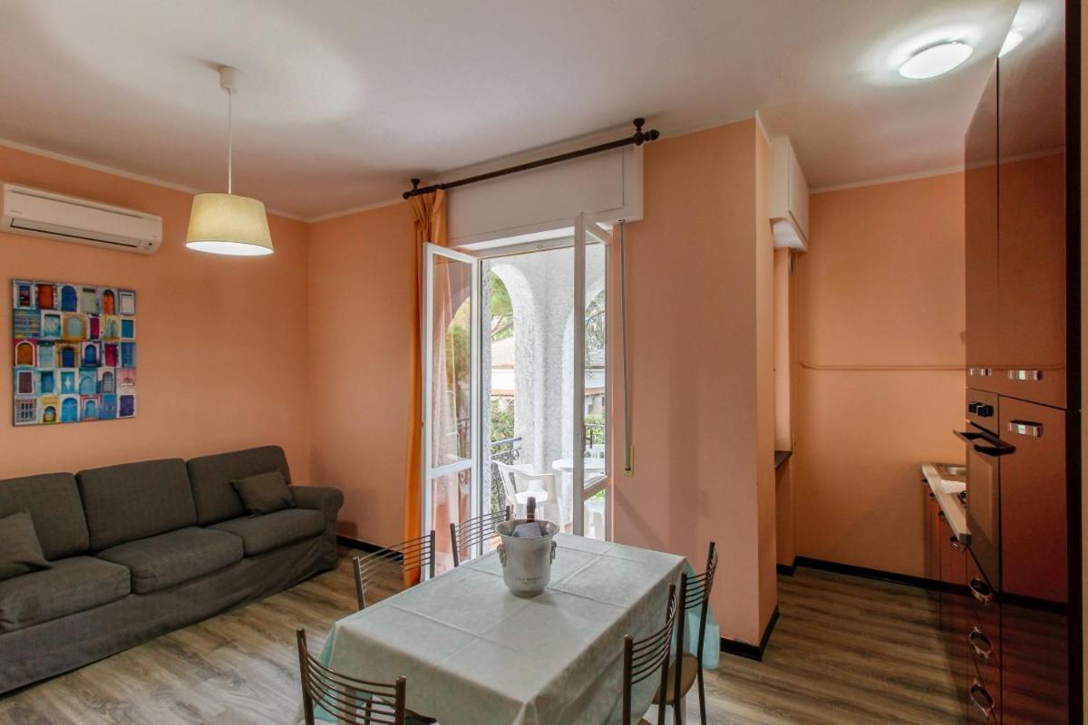 Residence Riviera Mare Pietra Ligure Zewnętrze zdjęcie